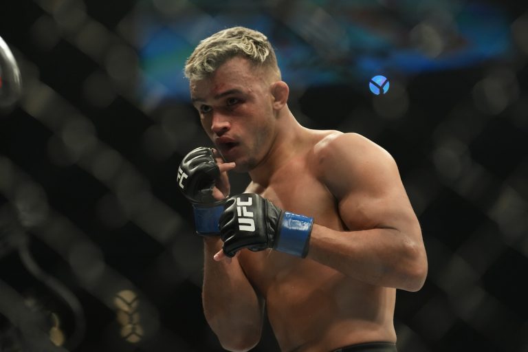 Caiu Luta de brasileiro é cancelada às vésperas do UFC 308 entenda