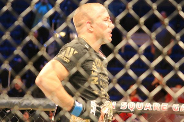 Georges St-Pierre revela que UFC barrou luta contra Khabib Nurmagomedov