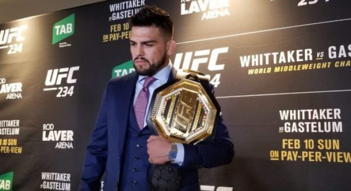 Kelvin Gastelum se declara campeão dos pesos-médios após UFC 234