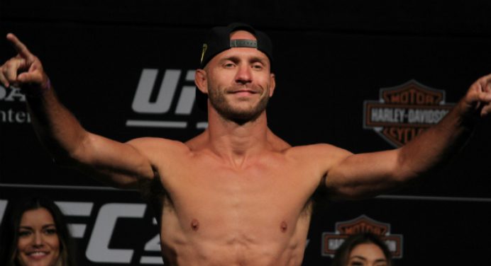 Confiante! Donald Cerrone prevê nocaute em possível duelo com McGregor