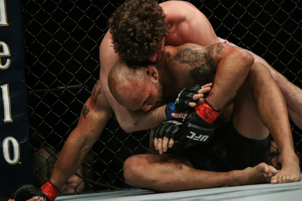 Presidente do UFC critica árbitro por interrupção de luta entre Askren e Lawler