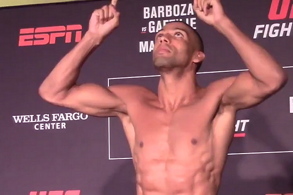 Edson Barboza confirma luta principal do UFC Filadélfia; ex-desafiante não bate o peso