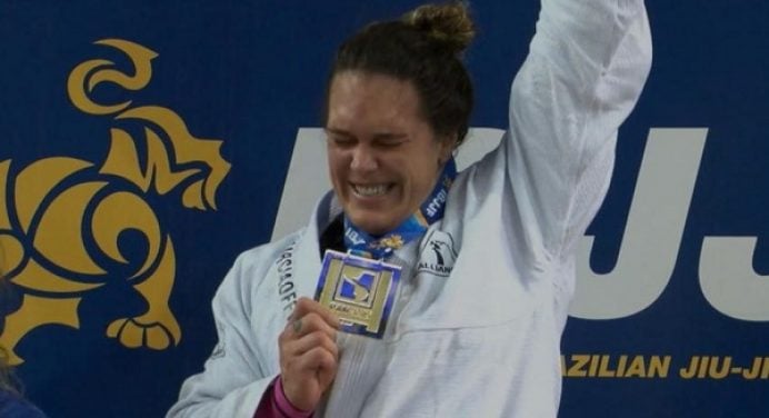 Gabi Garcia encara revelação americana em luta de jiu-jitsu nos EUA