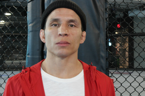 Benavidez minimiza ausência de Cejudo em luta pelo cinturão peso-mosca do UFC