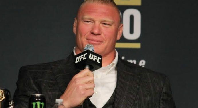 Em negociação com UFC, Brock Lesnar sofre oportuna derrota na WWE
