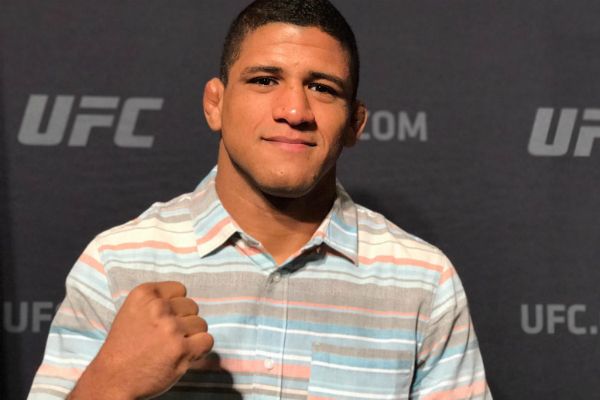 ‘Durinho’ confirma luta contra Demian no UFC Brasília e anuncia renovação contratual