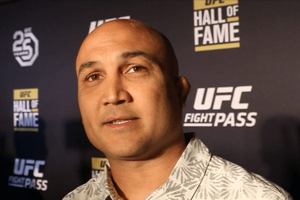 Ex-campeão do UFC é acusado de agredir homem em bar no Havaí; veja