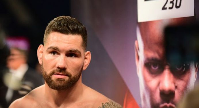 Chris Weidman estreia nos meio-pesados no UFC Boston, diz site