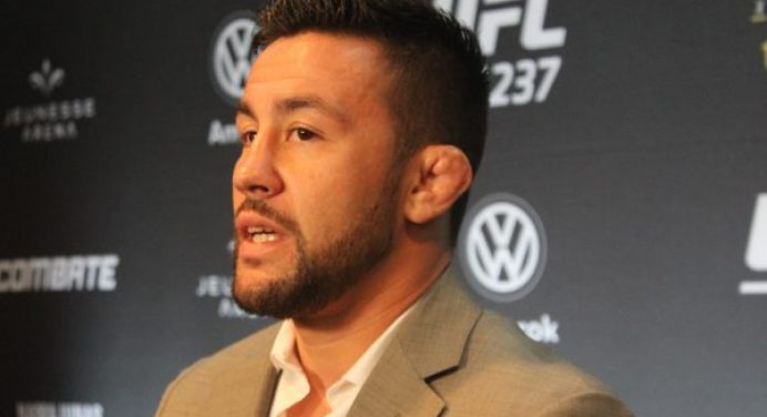 Pedro Munhoz desafia duas lendas do MMA para sua próxima luta no UFC