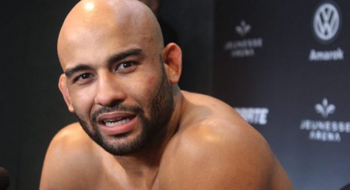 Warlley Alves afasta rótulo de ‘eterna promessa’ e almeja título do UFC: “É meu destino”