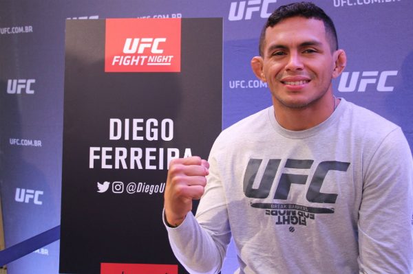 Diego Ferreira busca vitória sobre ex-campeão do UFC como presente de aniversário