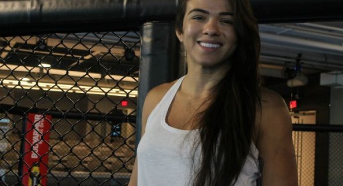 Claudia Gadelha encara Alexa Grasso em evento do UFC no dia 18 de janeiro, diz site