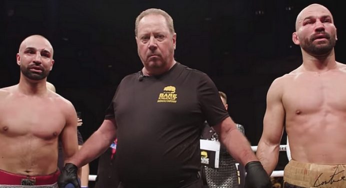 Desafeto de McGregor culpa juízes por derrota para amigo do irlandês no boxe sem luvas