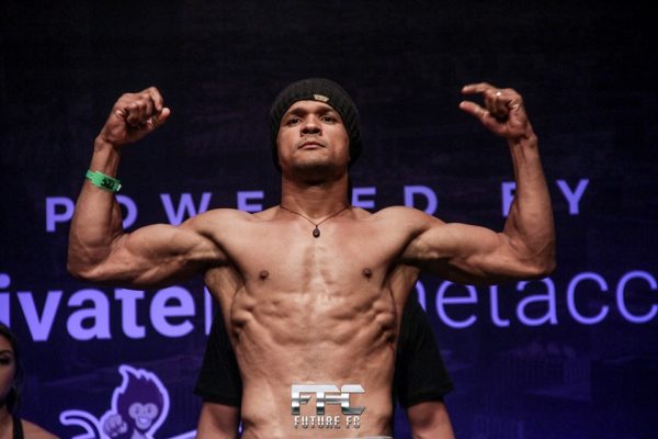 Ex-carcereiro, Taigro Costa disputa título do Future sonhando com UFC