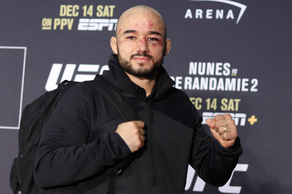 Sem adversário, Marlon Moraes desafia ex-campeão do peso-galo do UFC