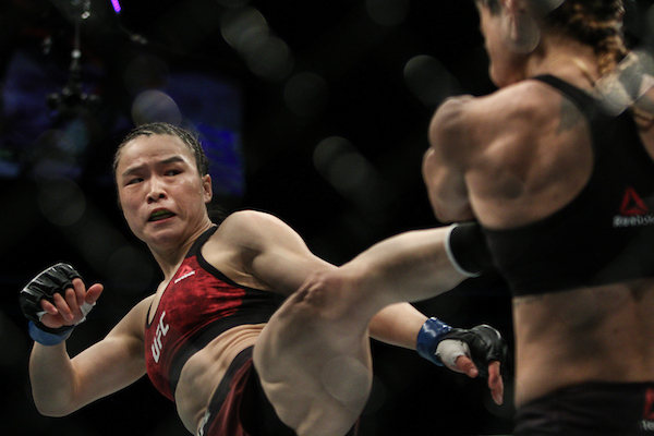 Prestes a defender seu título no UFC, Zhang consegue visto de entrada para os EUA