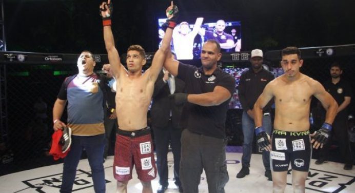 Jogador, entregador e muito mais! Lutador ‘faz tudo’ disputa cinturão do Jungle Fight