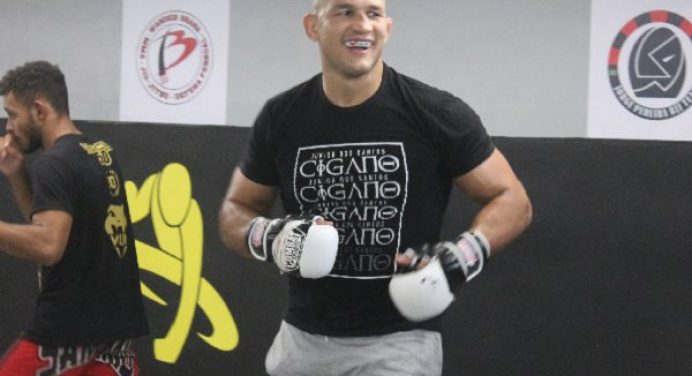 ‘Cigano’ rechaça período de descanso e aprova lutar no UFC São Paulo, em maio