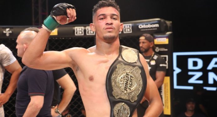 Willian ‘Colorado’ nocauteia Deberson e conquista o título dos penas do Jungle Fight