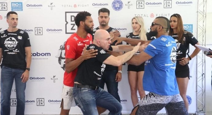 Pesagem do Jungle Fight 102 confirma disputa de título e tem encarada tensa