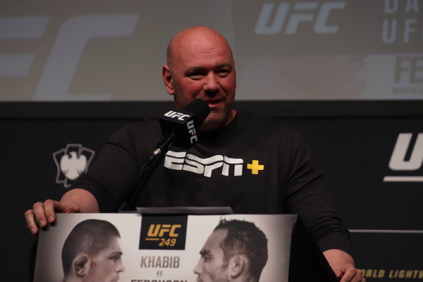 Dana faz mistério sobre palco do UFC 249: “Quando precisarem saber, vou contar”