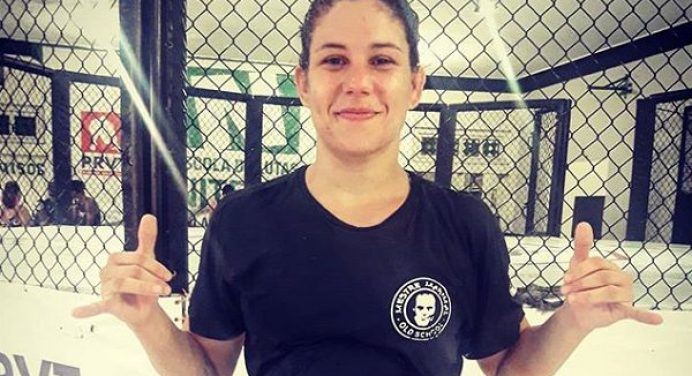 Com o UFC SP na mira, Karol Rosa tem ajuda da sua parceira para manter treinos