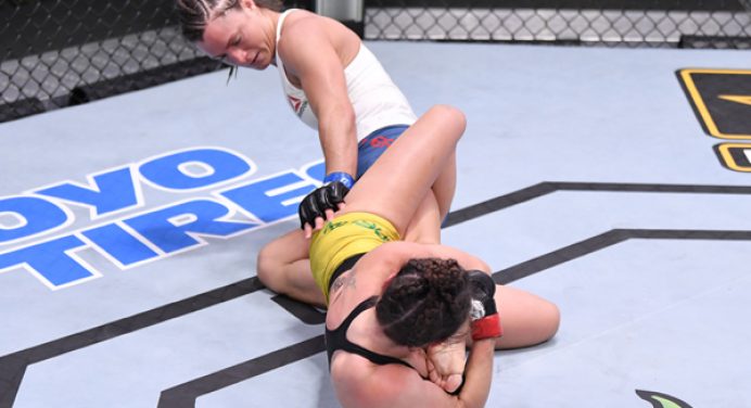 Mackenzie Dern finaliza no 1º round e faz história no UFC Las Vegas