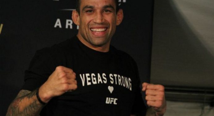 Fabrício Werdum destaca confiança na vitória em hipotético duelo contra Jon Jones