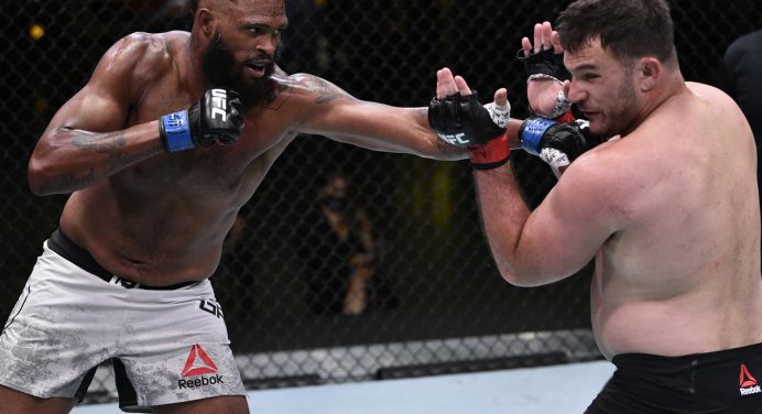 Três lutadores recebem seis meses de suspensão médica após UFC Las Vegas