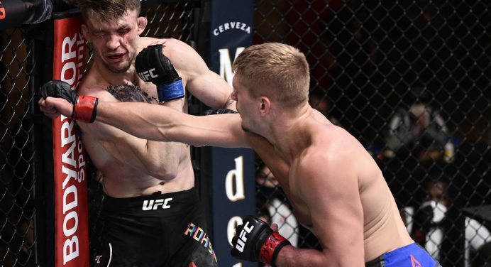 Substituto de última hora quebra a banca e nocauteia em 41s no UFC Las Vegas