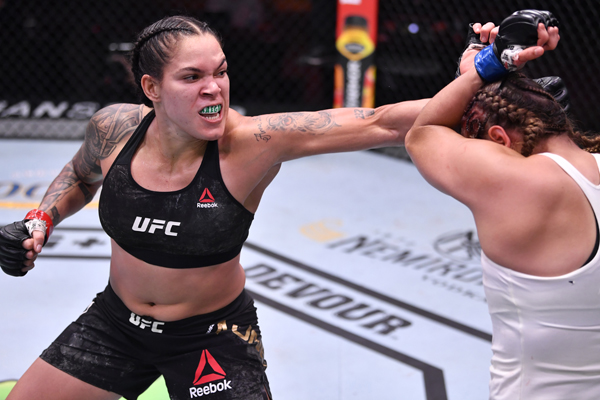 Amanda Nunes recebe mais de R$ 2 milhões após manter título peso-pena no UFC 250