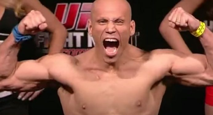 Sem lutar desde 2015, Thiago ‘Bodão’ supera depressão e revela ofertas para voltar ao MMA