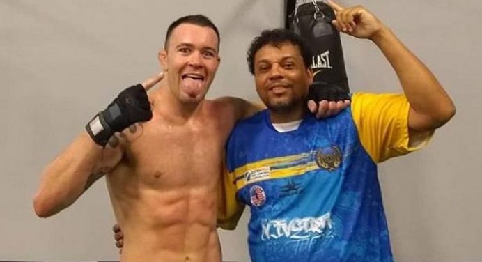 Treinador brasileiro lamenta saída de Colby Covington da ATT