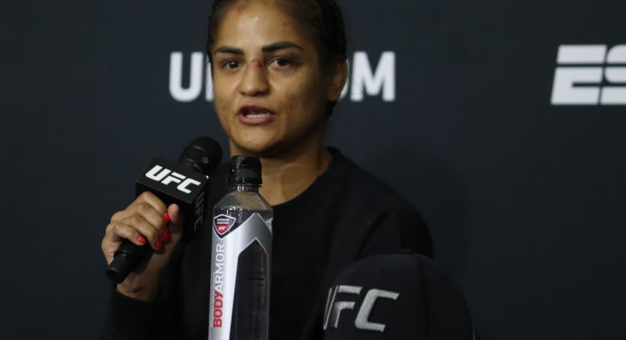 Após vitória sobre Jessica Eye, Cynthia Calvillo agora é a número dois do ranking peso-mosca