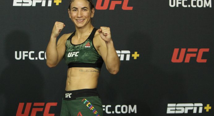 Tecia Torres revela como criou uniforme do UFC em apoio à causa LGBT