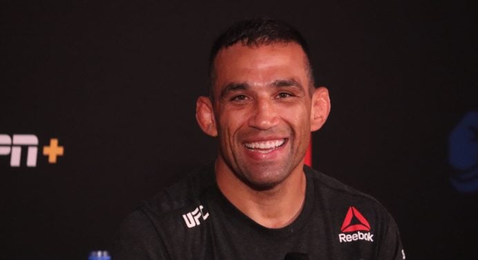 Werdum leva R$ 260 mil por ‘Performance da Noite’ após finalizar Gustafsson