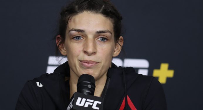 Volta confirmada! Mackenzie Dern enfrenta Randa Markos no dia 12 de setembro