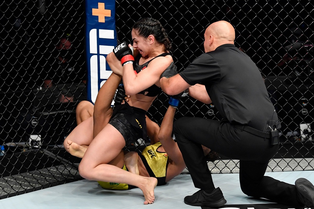 Ariane Lipski finaliza Luana ‘Dread’ no primeiro round do UFC Abu Dhabi 3