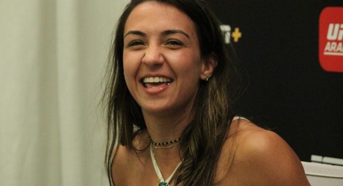 Ultimate planeja Amanda Ribas vs Carla Esparza para o UFC 256, em dezembro