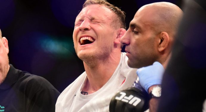 Hermansson revela como venceria Adesanya em possível disputa de título do UFC