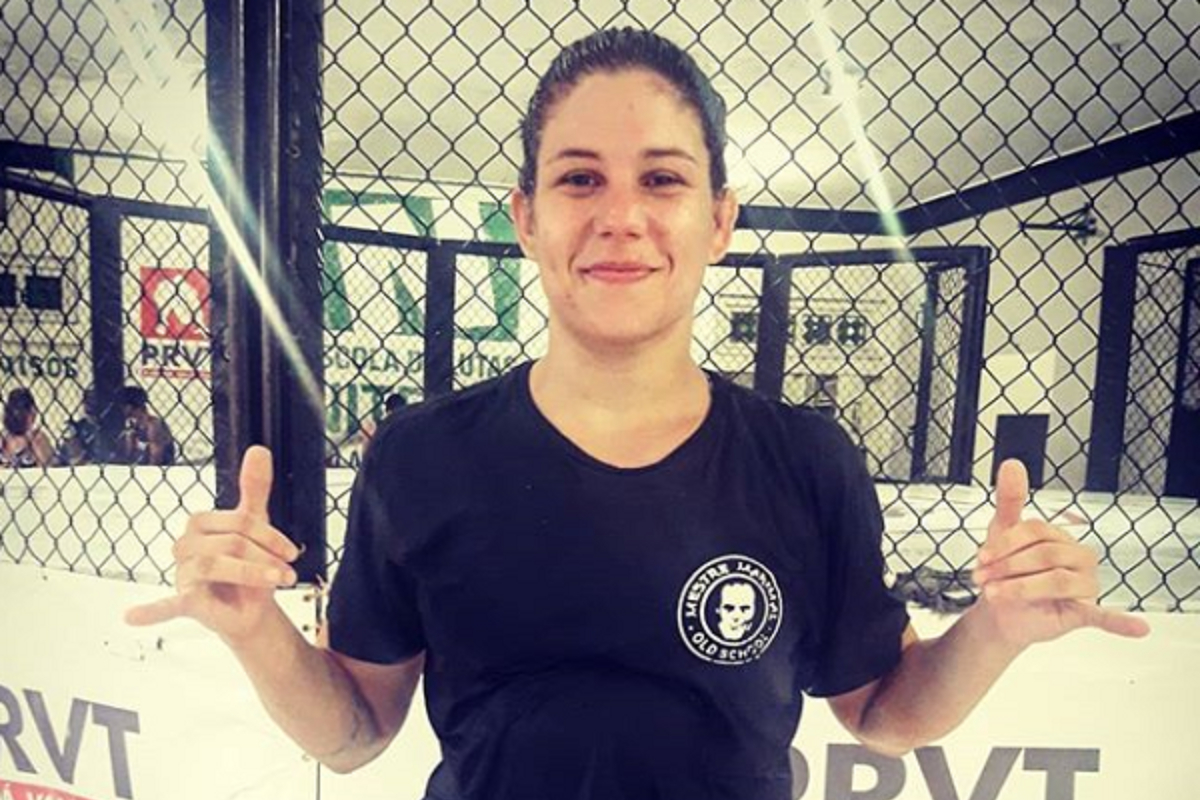 Karol Rosa se empolga com primeira rival estrangeira no UFC: “Mereço estar ali”