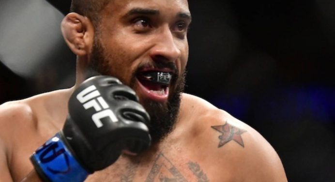 Raphael ‘Bebezão’ comemora vaga na ‘Ilha da Luta’ em mesmo evento de seus ídolos