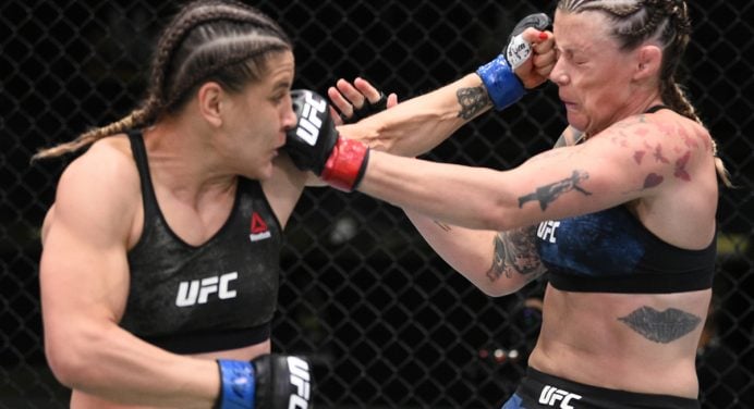 Joanne Calderwood admite que se arrependeu de ter enfrentado Jennifer Maia