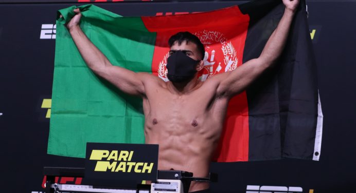 Sem visto, lutador alemão corre contra o tempo e vê luta no UFC 266 sob risco