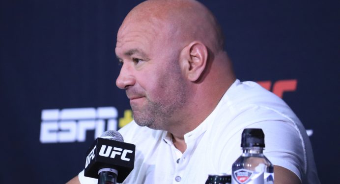 Dana White provoca De La Hoya após anúncio de retorno ao boxe: “Cocaína é cara”
