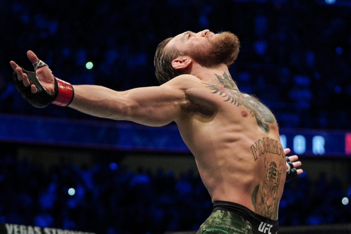 McGregor recorda estreia no UFC e usa época como inspiração para encarar Poirier