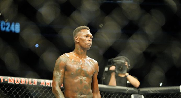 Assim como Neymar, Israel Adesanya fecha contrato de patrocínio com a Puma