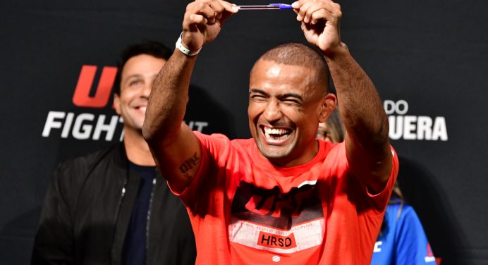 Ex-UFC Sergio Moraes engrossa lista de contratados do ‘Taura MMA’