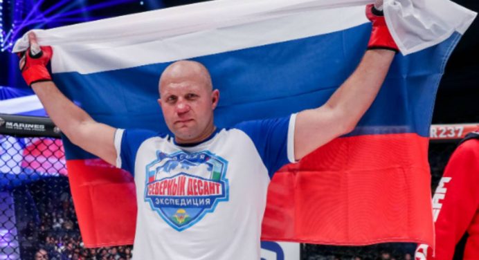 Fedor Emelianenko testa positivo para COVID-19 e é hospitalizado na Rússia