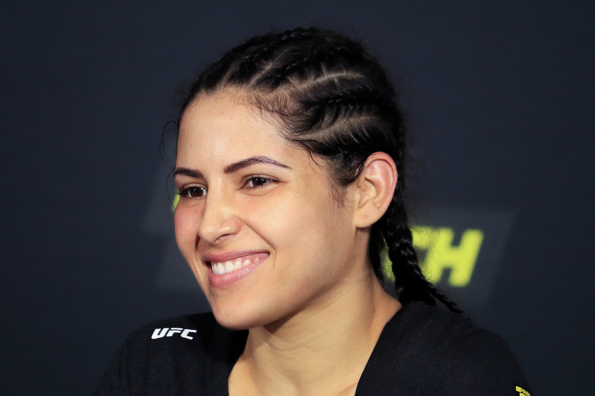 Polyana Viana promete evitar ‘luta amarrada’ no UFC Vegas 64: “Vou espancar ela”